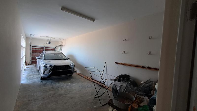 4 Bedroom Property for Sale in Jongensfontein Western Cape